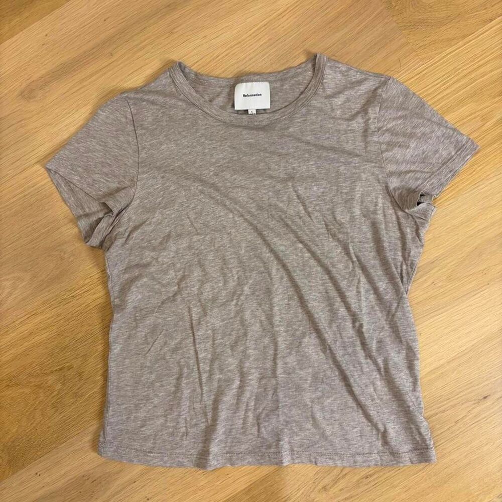 Reformation Women's Grey and Brown T-shirt